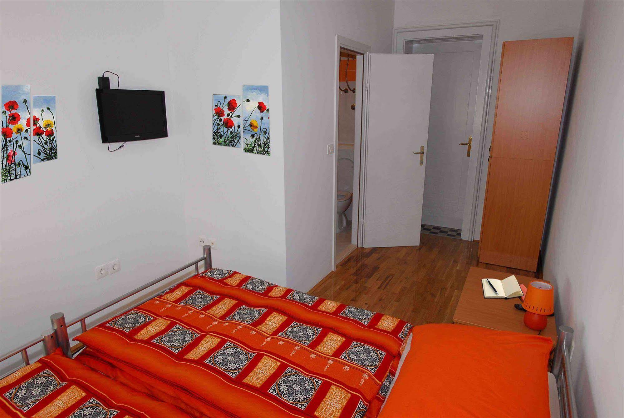 Hostel Split Backpackers מראה חיצוני תמונה